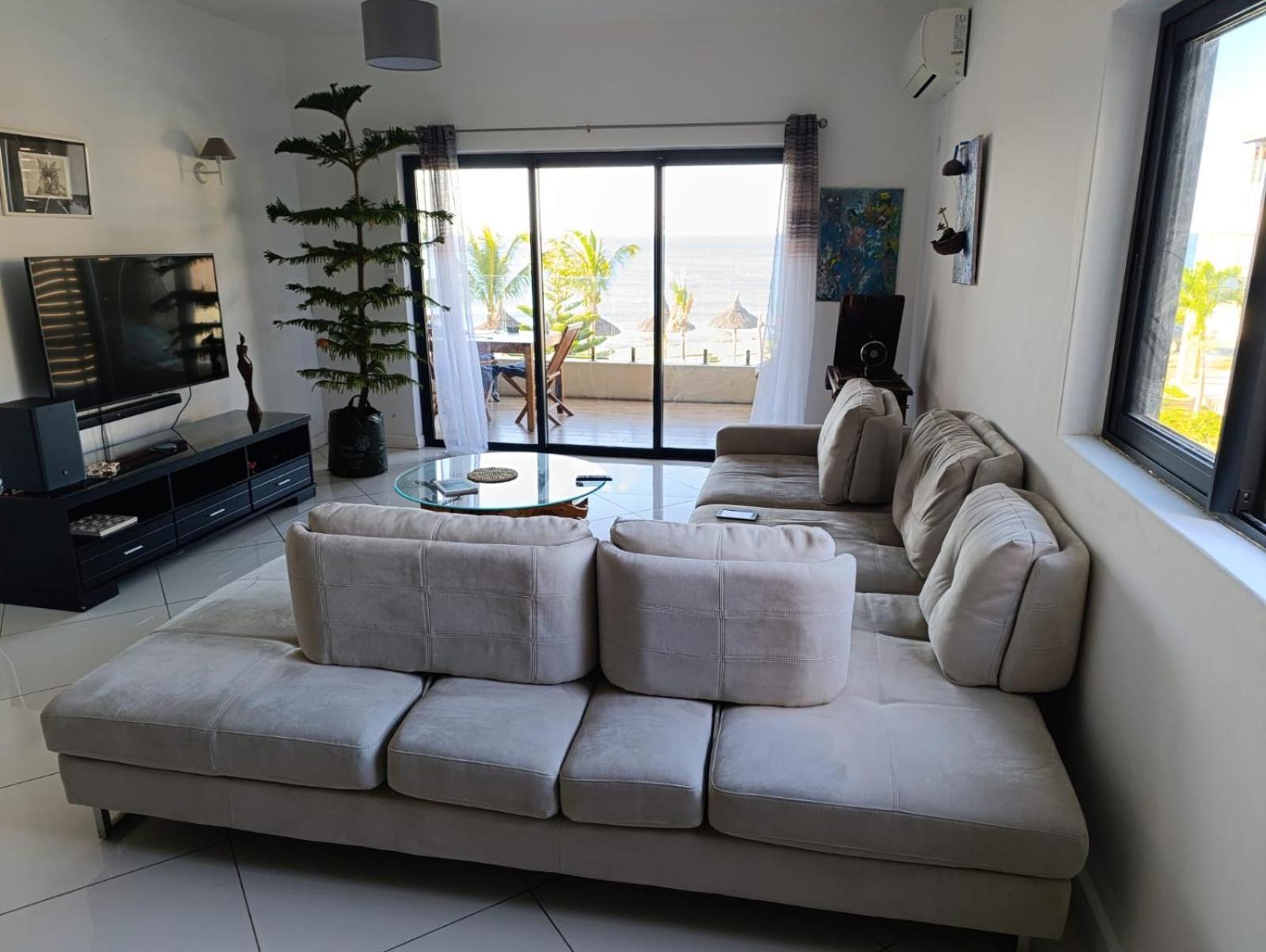 Magnificent Sea-View Apartment Flic-en-Flacq Εξωτερικό φωτογραφία